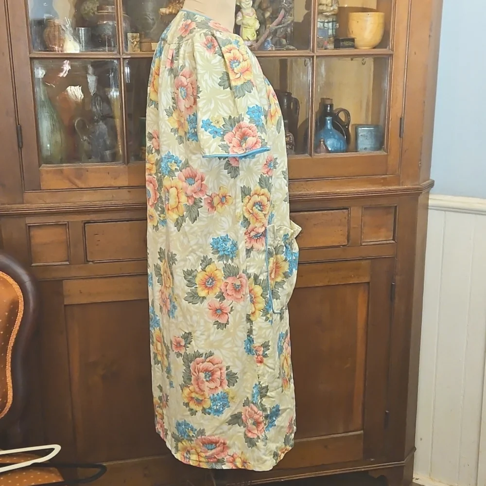 Old Dumpy Floral Housedress